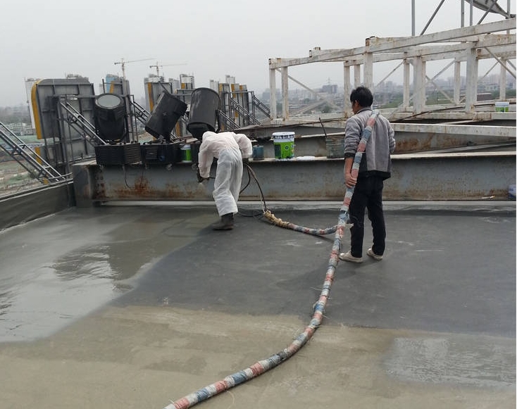聚脲防磨喷涂施工